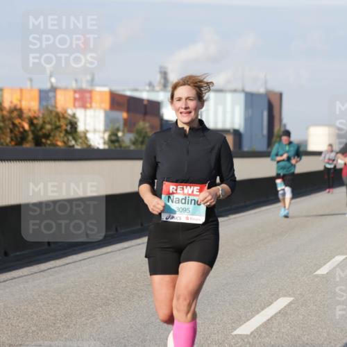 03.10.2025 - Köhlbrandbrückenlauf Jannik Wohlers http://msf.ph/oto/9096063 03.10.2025 10:17:05 Position 3 3095 meine-sportfotos.de