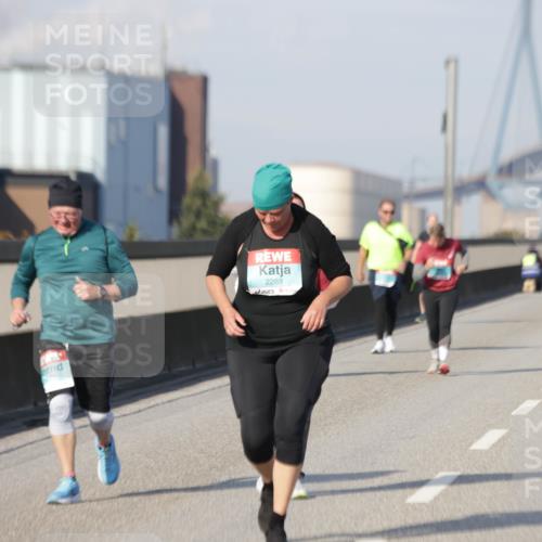 03.10.2025 - Köhlbrandbrückenlauf Jannik Wohlers http://msf.ph/oto/9096084 03.10.2025 10:17:09 Position 3 2288 meine-sportfotos.de