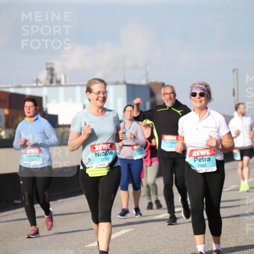 03.10.2025 - Köhlbrandbrückenlauf Jannik Wohlers http://msf.ph/oto/9096114 03.10.2025 10:14:25 Position 3 2781, 2894, 2895 meine-sportfotos.de