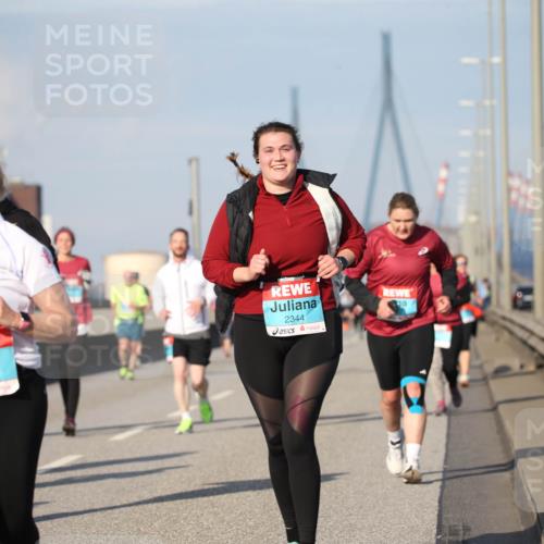 03.10.2025 - Köhlbrandbrückenlauf Jannik Wohlers http://msf.ph/oto/9096154 03.10.2025 10:14:26 Position 3 2895, 2344 meine-sportfotos.de