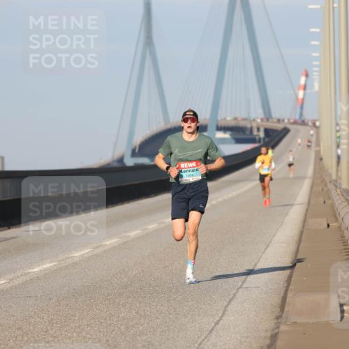 03.10.2025 - Köhlbrandbrückenlauf Lena Gebhardt http://msf.ph/oto/9096155 03.10.2025 09:33:01 Position 2 1008, 4 meine-sportfotos.de