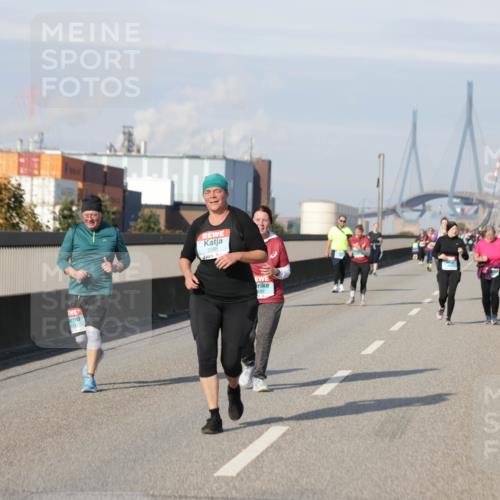 03.10.2025 - Köhlbrandbrückenlauf Jannik Wohlers http://msf.ph/oto/9096188 03.10.2025 10:17:12 Position 3 2288, 880 meine-sportfotos.de