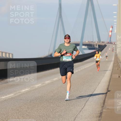 03.10.2025 - Köhlbrandbrückenlauf Lena Gebhardt http://msf.ph/oto/9096190 03.10.2025 09:33:02 Position 2 1008 meine-sportfotos.de