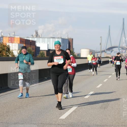 03.10.2025 - Köhlbrandbrückenlauf Jannik Wohlers http://msf.ph/oto/9096203 03.10.2025 10:17:12 Position 3 2288 meine-sportfotos.de