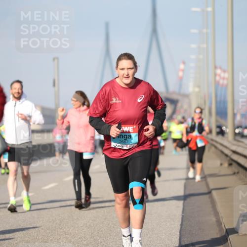 03.10.2025 - Köhlbrandbrückenlauf Jannik Wohlers http://msf.ph/oto/9096205 03.10.2025 10:14:29 Position 3 2667 meine-sportfotos.de