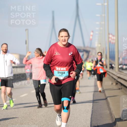 03.10.2025 - Köhlbrandbrückenlauf Jannik Wohlers http://msf.ph/oto/9096218 03.10.2025 10:14:29 Position 3 2667 meine-sportfotos.de