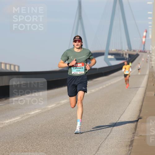 03.10.2025 - Köhlbrandbrückenlauf Lena Gebhardt http://msf.ph/oto/9096220 03.10.2025 09:33:02 Position 2 1008 meine-sportfotos.de
