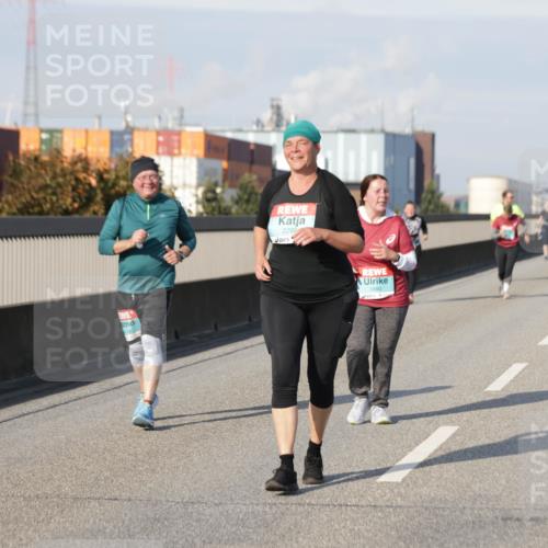 03.10.2025 - Köhlbrandbrückenlauf Jannik Wohlers http://msf.ph/oto/9096279 03.10.2025 10:17:13 Position 3 2288, 1880 meine-sportfotos.de