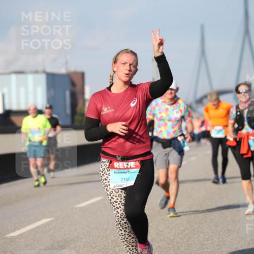 03.10.2025 - Köhlbrandbrückenlauf Jannik Wohlers http://msf.ph/oto/9096295 03.10.2025 10:14:35 Position 3 1546, 2148 meine-sportfotos.de