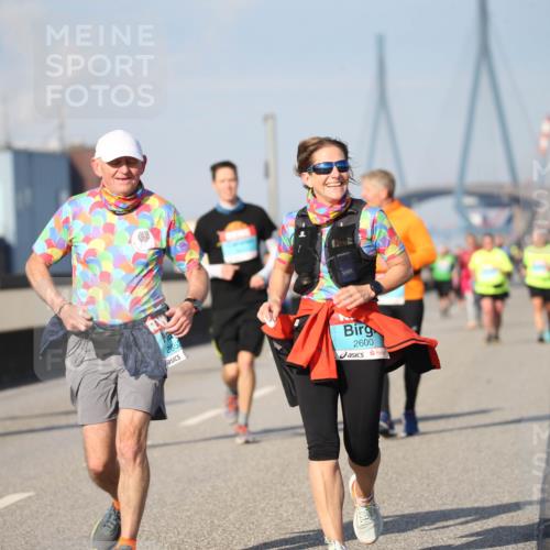 03.10.2025 - Köhlbrandbrückenlauf Jannik Wohlers http://msf.ph/oto/9096330 03.10.2025 10:14:37 Position 3 2600, 200 meine-sportfotos.de