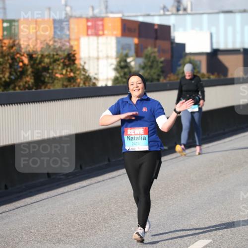 03.10.2025 - Köhlbrandbrückenlauf Jannik Wohlers http://msf.ph/oto/9096483 03.10.2025 10:14:53 Position 3 2474 meine-sportfotos.de
