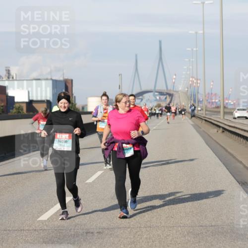 03.10.2025 - Köhlbrandbrückenlauf Jannik Wohlers http://msf.ph/oto/9096635 03.10.2025 10:17:20 Position 3 2662 meine-sportfotos.de