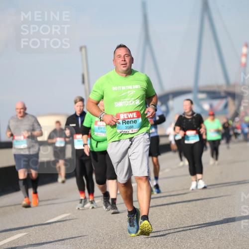 03.10.2025 - Köhlbrandbrückenlauf Jannik Wohlers http://msf.ph/oto/9096655 03.10.2025 10:15:05 Position 3 3588 meine-sportfotos.de