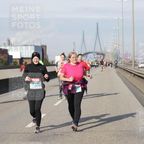03.10.2025 - Köhlbrandbrückenlauf Jannik Wohlers http://msf.ph/oto/9096660 03.10.2025 10:17:21 Position 3 2662, 440 meine-sportfotos.de