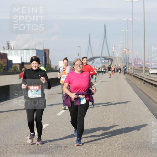 03.10.2025 - Köhlbrandbrückenlauf Jannik Wohlers http://msf.ph/oto/9096668 03.10.2025 10:17:21 Position 3 2662 meine-sportfotos.de