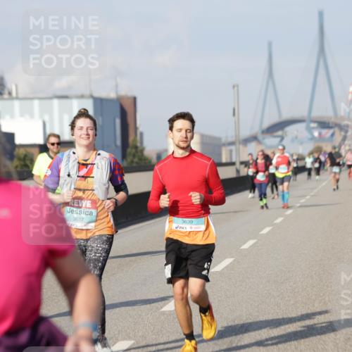 03.10.2025 - Köhlbrandbrückenlauf Jannik Wohlers http://msf.ph/oto/9096731 03.10.2025 10:17:23 Position 3 3637, 3639 meine-sportfotos.de
