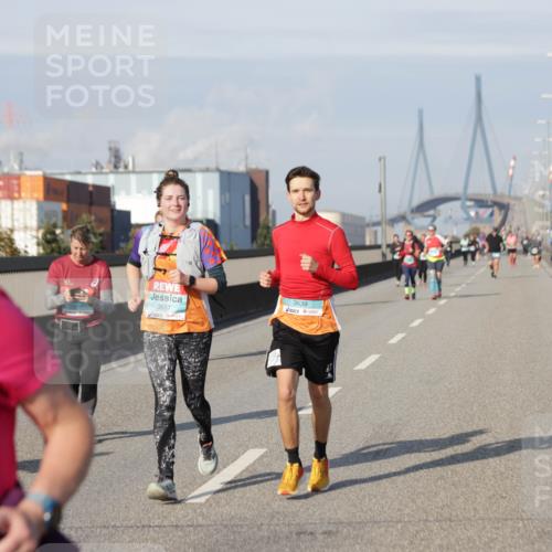 03.10.2025 - Köhlbrandbrückenlauf Jannik Wohlers http://msf.ph/oto/9096777 03.10.2025 10:17:24 Position 3 3637, 3639 meine-sportfotos.de