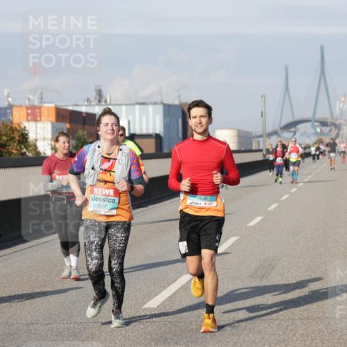 03.10.2025 - Köhlbrandbrückenlauf Jannik Wohlers http://msf.ph/oto/9096809 03.10.2025 10:17:24 Position 3 3637, 3639 meine-sportfotos.de