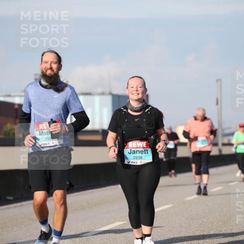 03.10.2025 - Köhlbrandbrückenlauf Jannik Wohlers http://msf.ph/oto/9096856 03.10.2025 10:15:15 Position 3 195, 2238 meine-sportfotos.de