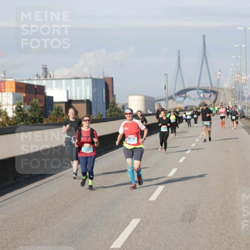 03.10.2025 - Köhlbrandbrückenlauf Jannik Wohlers http://msf.ph/oto/9096911 03.10.2025 10:17:37 Position 3 500 meine-sportfotos.de