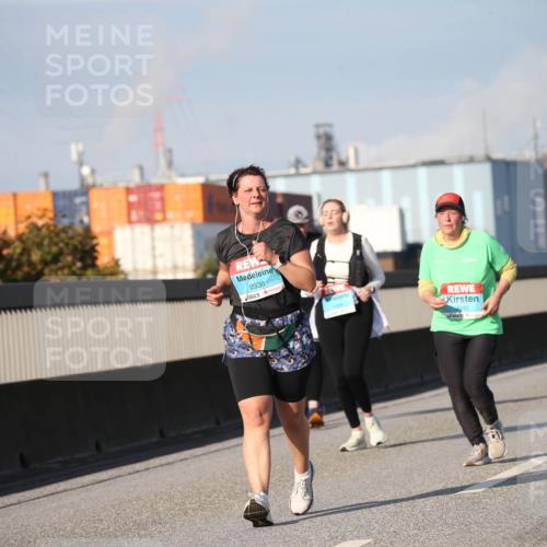 03.10.2025 - Köhlbrandbrückenlauf Jannik Wohlers http://msf.ph/oto/9096954 03.10.2025 10:15:26 Position 3 2936, 3040 meine-sportfotos.de