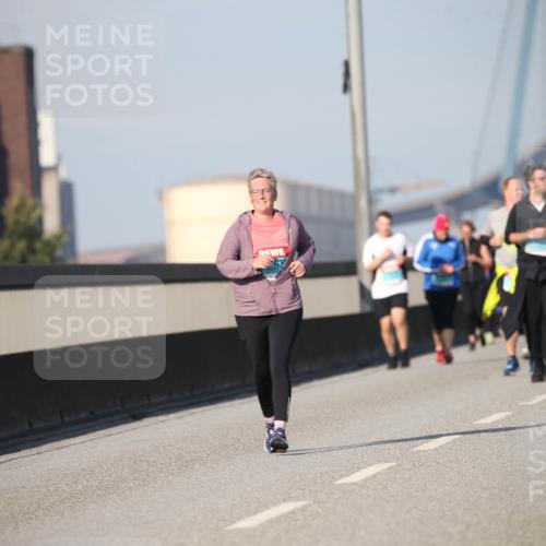 03.10.2025 - Köhlbrandbrückenlauf Jannik Wohlers http://msf.ph/oto/9097006 03.10.2025 10:15:32 Position 3  meine-sportfotos.de