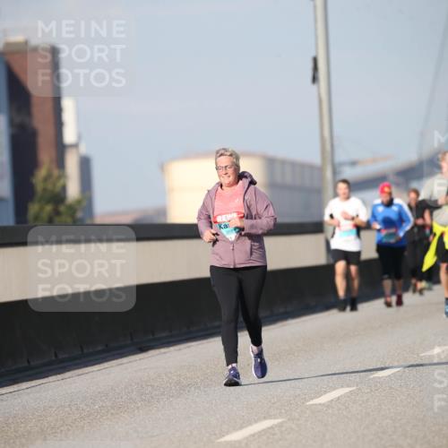 03.10.2025 - Köhlbrandbrückenlauf Jannik Wohlers http://msf.ph/oto/9097029 03.10.2025 10:15:33 Position 3  meine-sportfotos.de