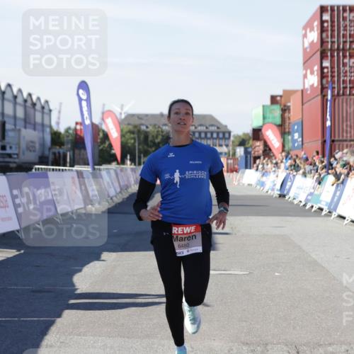 03.10.2025 - Köhlbrandbrückenlauf Jannik Wohlers http://msf.ph/oto/9097047 03.10.2025 12:55:51 Ziel 4001, 4594, 6100, 6480, 6762 meine-sportfotos.de