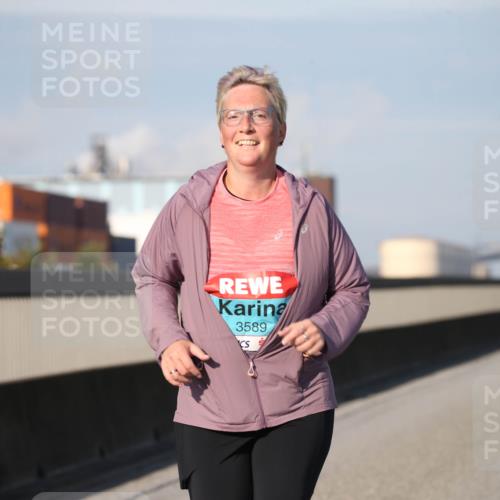 03.10.2025 - Köhlbrandbrückenlauf Jannik Wohlers http://msf.ph/oto/9097065 03.10.2025 10:15:45 Position 3 3589 meine-sportfotos.de