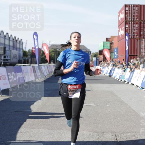 03.10.2025 - Köhlbrandbrückenlauf Jannik Wohlers http://msf.ph/oto/9097089 03.10.2025 12:55:51 Ziel 4001, 4594, 6100, 6480, 6762 meine-sportfotos.de