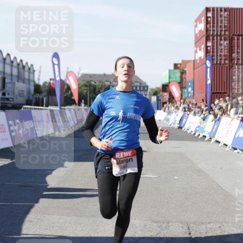 03.10.2025 - Köhlbrandbrückenlauf Jannik Wohlers http://msf.ph/oto/9097108 03.10.2025 12:55:51 Ziel 4001, 4594, 6100, 6480, 6762 meine-sportfotos.de