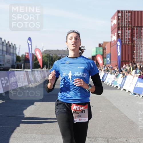 03.10.2025 - Köhlbrandbrückenlauf Jannik Wohlers http://msf.ph/oto/9097159 03.10.2025 12:55:51 Ziel 4001, 4594, 6100, 6480, 6762 meine-sportfotos.de