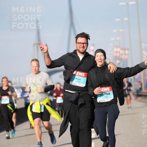 03.10.2025 - Köhlbrandbrückenlauf Jannik Wohlers http://msf.ph/oto/9097166 03.10.2025 10:15:50 Position 3 3733, 2771 meine-sportfotos.de