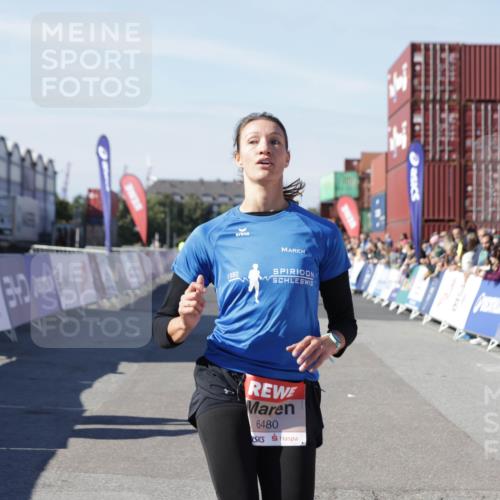 03.10.2025 - Köhlbrandbrückenlauf Jannik Wohlers http://msf.ph/oto/9097171 03.10.2025 12:55:51 Ziel 4001, 4594, 6100, 6480, 6762 meine-sportfotos.de