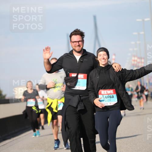 03.10.2025 - Köhlbrandbrückenlauf Jannik Wohlers http://msf.ph/oto/9097262 03.10.2025 10:15:52 Position 3 33, 2771 meine-sportfotos.de