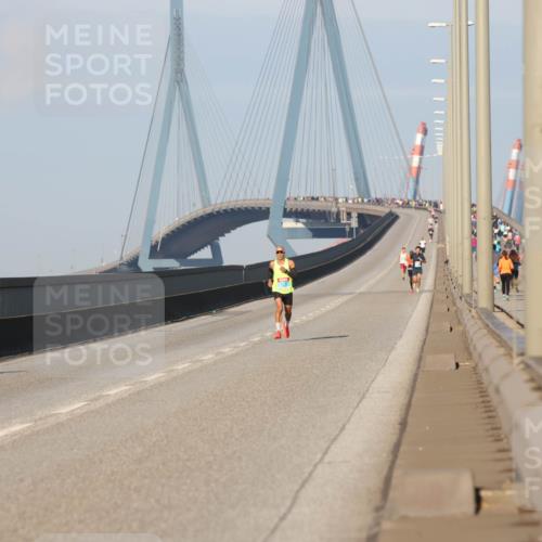 03.10.2025 - Köhlbrandbrückenlauf Lena Gebhardt http://msf.ph/oto/9097467 03.10.2025 09:33:50 Position 2  meine-sportfotos.de