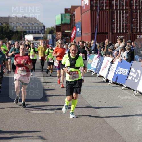 03.10.2025 - Köhlbrandbrückenlauf Jannik Wohlers http://msf.ph/oto/9097497 03.10.2025 13:22:31 Ziel 4481, 4482, 4508, 5213, 5214, 5272, 5839, 5851, 5929, 5982, 6188, 6300, 6413, 6733 meine-sportfotos.de