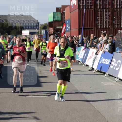 03.10.2025 - Köhlbrandbrückenlauf Jannik Wohlers http://msf.ph/oto/9097504 03.10.2025 13:22:31 Ziel 4481, 4482, 4508, 5213, 5214, 5272, 5839, 5851, 5929, 5982, 6188, 6300, 6413, 6733 meine-sportfotos.de
