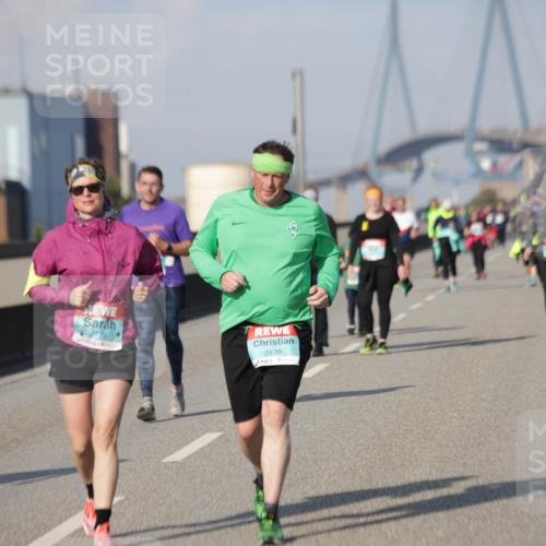 03.10.2025 - Köhlbrandbrückenlauf Jannik Wohlers http://msf.ph/oto/9097558 03.10.2025 10:18:26 Position 3 2479, 2839 meine-sportfotos.de
