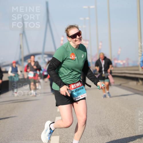 03.10.2025 - Köhlbrandbrückenlauf Jannik Wohlers http://msf.ph/oto/9097569 03.10.2025 10:16:09 Position 3 2260 meine-sportfotos.de