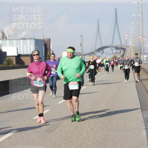 03.10.2025 - Köhlbrandbrückenlauf Jannik Wohlers http://msf.ph/oto/9097570 03.10.2025 10:18:26 Position 3 2479, 2839 meine-sportfotos.de