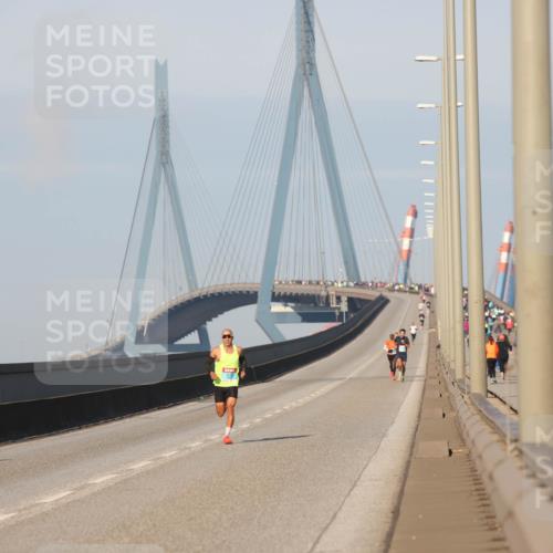 03.10.2025 - Köhlbrandbrückenlauf Lena Gebhardt http://msf.ph/oto/9097572 03.10.2025 09:33:54 Position 2  meine-sportfotos.de
