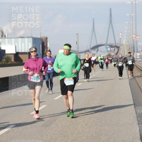 03.10.2025 - Köhlbrandbrückenlauf Jannik Wohlers http://msf.ph/oto/9097577 03.10.2025 10:18:26 Position 3 2839 meine-sportfotos.de