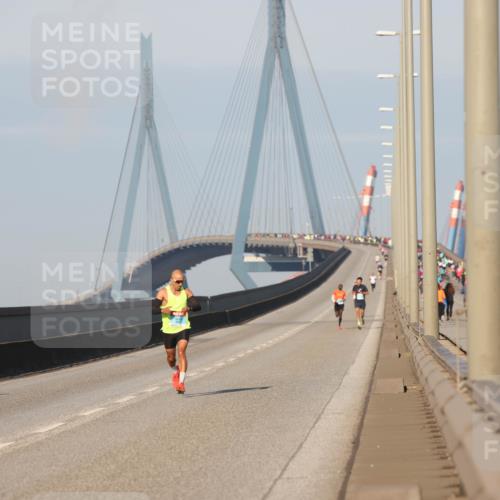 03.10.2025 - Köhlbrandbrückenlauf Lena Gebhardt http://msf.ph/oto/9097622 03.10.2025 09:33:56 Position 2  meine-sportfotos.de