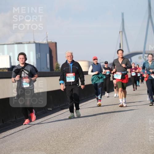 03.10.2025 - Köhlbrandbrückenlauf Jannik Wohlers http://msf.ph/oto/9097626 03.10.2025 10:16:14 Position 3 3096 meine-sportfotos.de