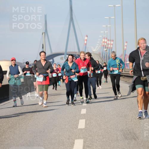 03.10.2025 - Köhlbrandbrückenlauf Jannik Wohlers http://msf.ph/oto/9097631 03.10.2025 10:16:14 Position 3  meine-sportfotos.de