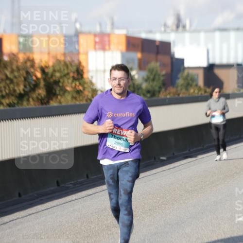 03.10.2025 - Köhlbrandbrückenlauf Jannik Wohlers http://msf.ph/oto/9097633 03.10.2025 10:18:33 Position 3 2988 meine-sportfotos.de