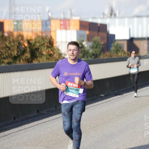 03.10.2025 - Köhlbrandbrückenlauf Jannik Wohlers http://msf.ph/oto/9097644 03.10.2025 10:18:33 Position 3 2988 meine-sportfotos.de