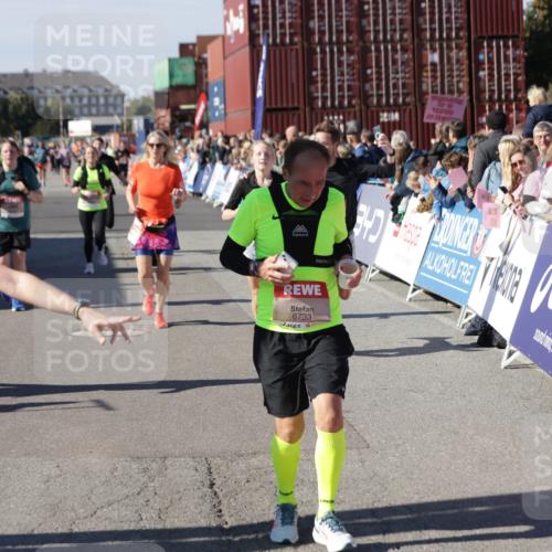 03.10.2025 - Köhlbrandbrückenlauf Jannik Wohlers http://msf.ph/oto/9097667 03.10.2025 13:22:34 Ziel 4481, 4482, 4508, 5122, 5125, 5167, 5213, 5214, 5272, 5675, 5839, 5928, 5933, 5982, 6188, 6300, 6413, 6733 meine-sportfotos.de