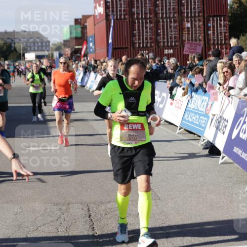 03.10.2025 - Köhlbrandbrückenlauf Jannik Wohlers http://msf.ph/oto/9097674 03.10.2025 13:22:34 Ziel 4481, 4482, 4508, 5122, 5125, 5167, 5213, 5214, 5272, 5675, 5839, 5928, 5933, 5982, 6188, 6300, 6413, 6733 meine-sportfotos.de